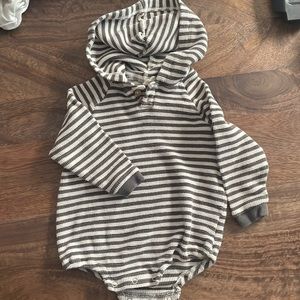 Quincy Mae Hooded Bubble Romper (sz6-12)